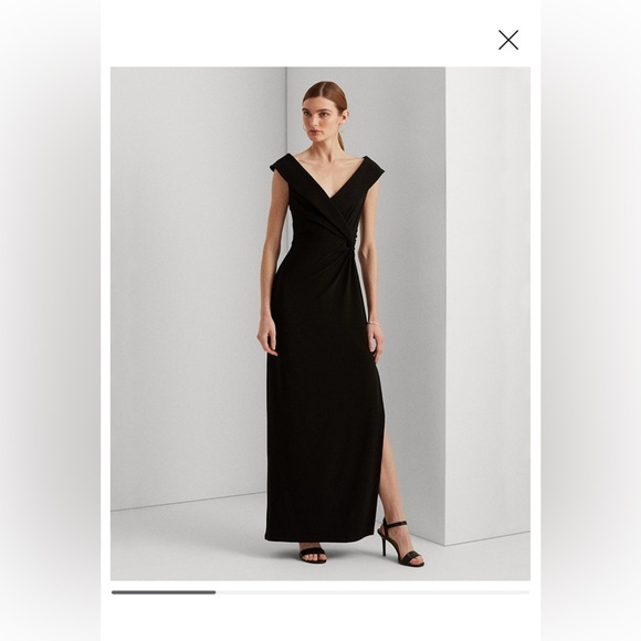 RALPH LAUREN
Women's Jersey Off-the-shoulder Side-slit Column Gown In Black - Picture 1 of 15